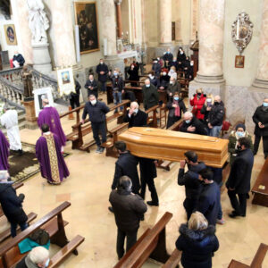 Esequie padre Francesco Pesenti 16 febbraio 2021 (Fotolive)