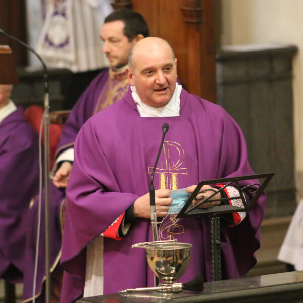 Esequie padre Francesco Pesenti 16 febbraio 2021 (Fotolive)