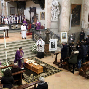 Esequie padre Francesco Pesenti 16 febbraio 2021 (Fotolive)